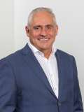 Noel Jones Yarra Ranges -- Rod Burton